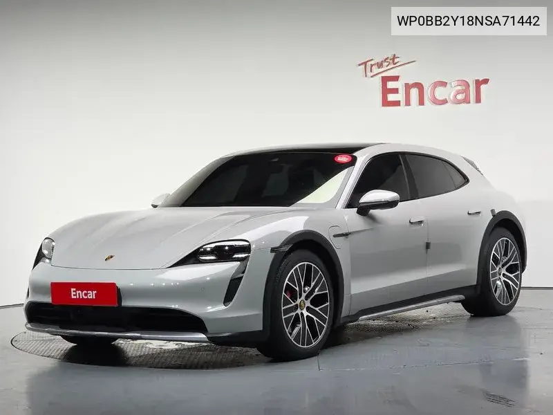 Porsche Taycan 2022 года выпуска