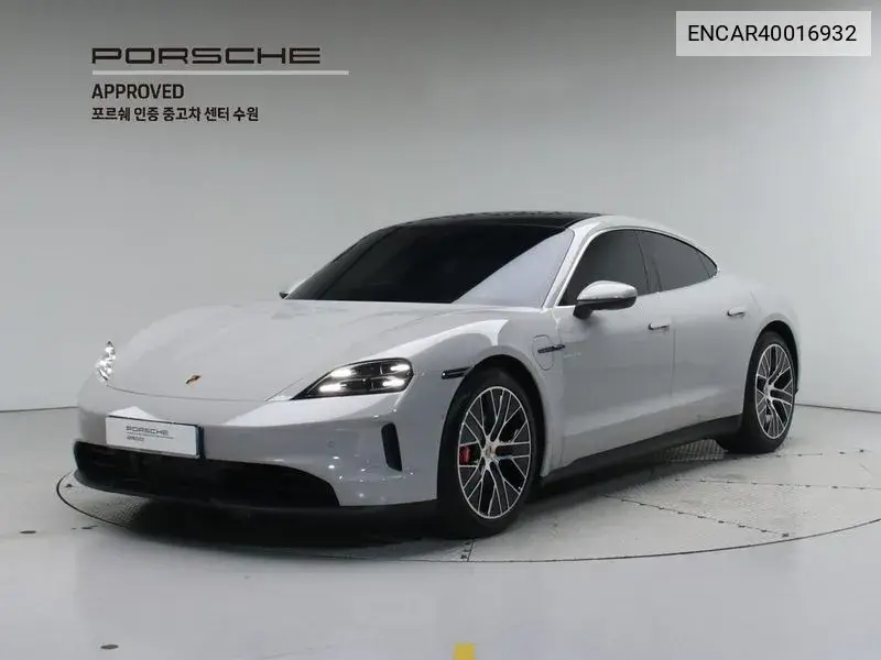 Porsche Taycan 2025 года выпуска
