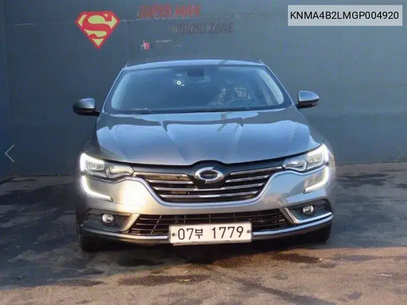 Renault Samsung SM6 2016 года выпуска