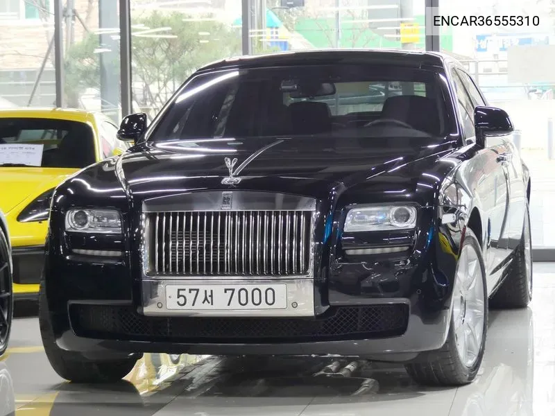 Rolls-Royce Ghost 2013 года выпуска
