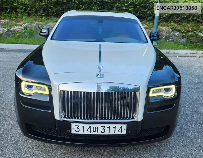 Rolls-Royce Ghost 2013 года выпуска