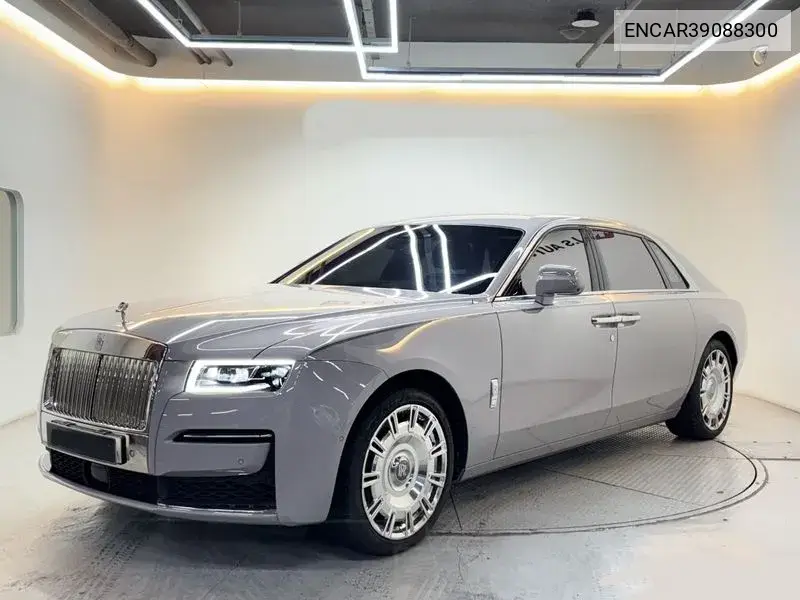 Rolls-Royce Ghost 2022 года выпуска