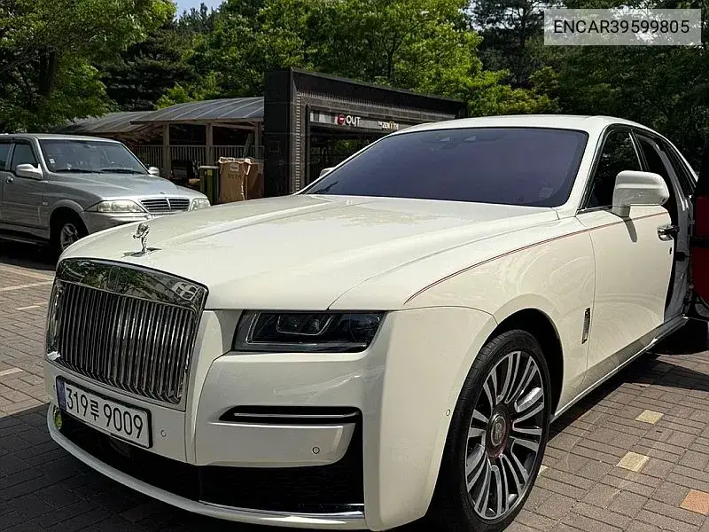 Rolls-Royce Ghost 2022 года выпуска