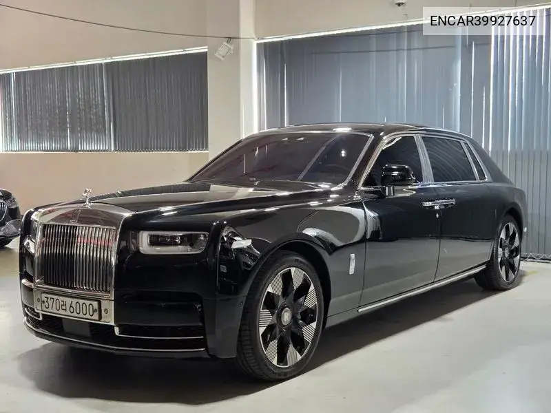 Rolls-Royce Phantom 2018 года выпуска