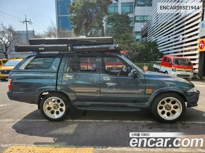 SsangYong Musso 2003 года выпуска