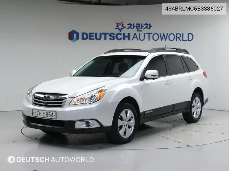 Subaru Outback 2011 года выпуска
