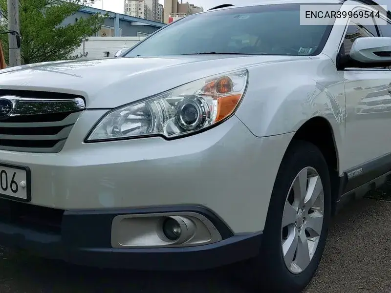 Subaru Outback 2011 года выпуска