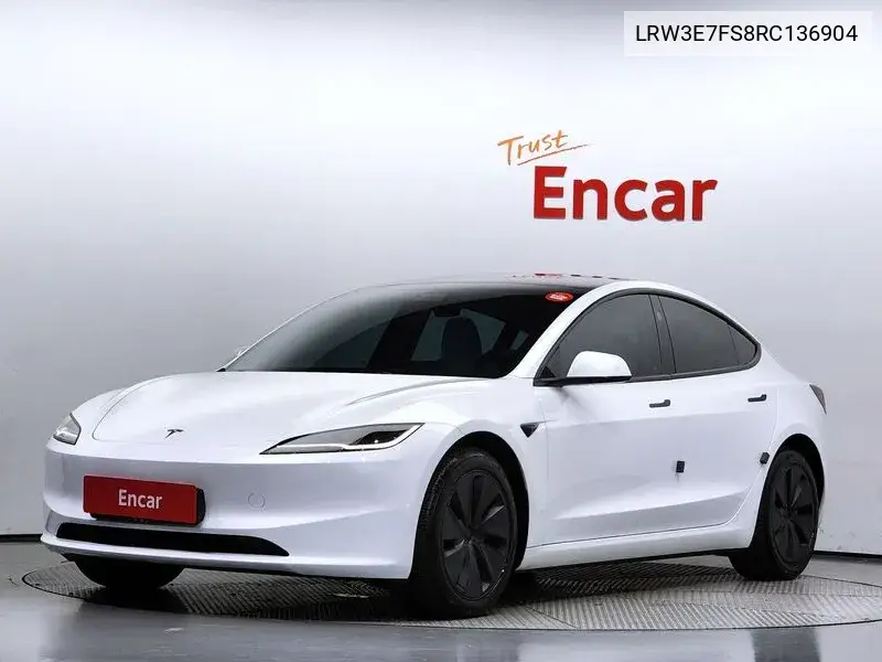 Tesla Model 3 2024 года выпуска