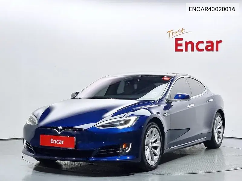 Tesla Model S 2017 года выпуска