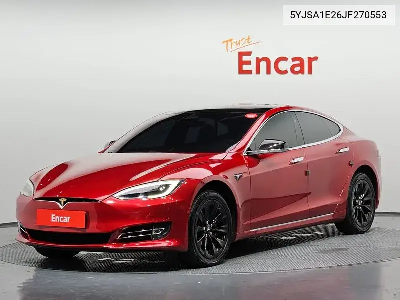 Tesla Model S 2018 года выпуска