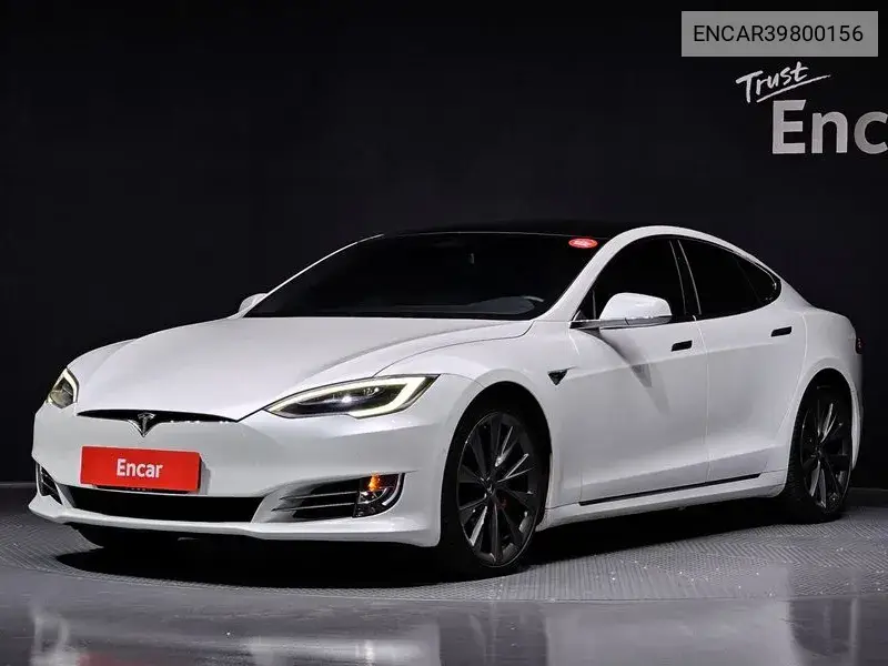 Tesla Model S 2019 года выпуска