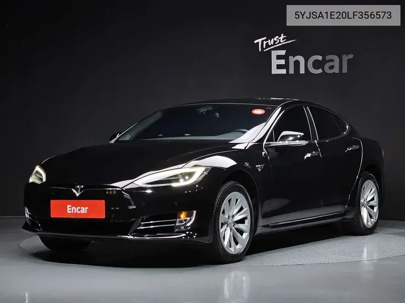 Tesla Model S 2019 года выпуска