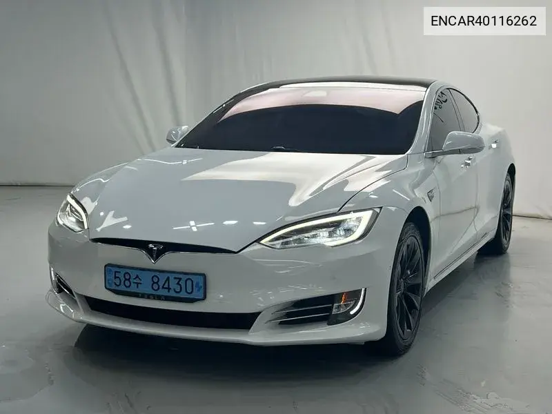 Tesla Model S 2020 года выпуска