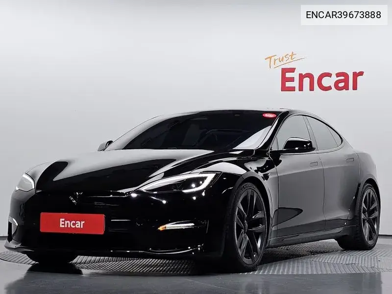Tesla Model S 2024 года выпуска