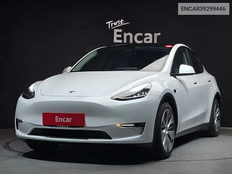 Tesla Model Y 2022 года выпуска