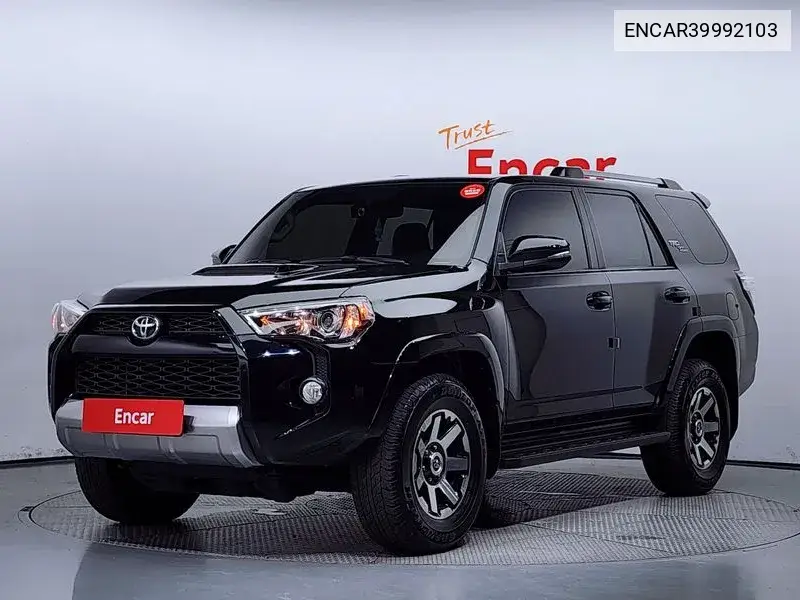 Toyota 4Runner 2017 года выпуска