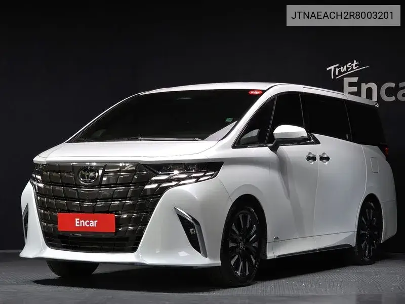 Toyota Alphard 2023 года выпуска