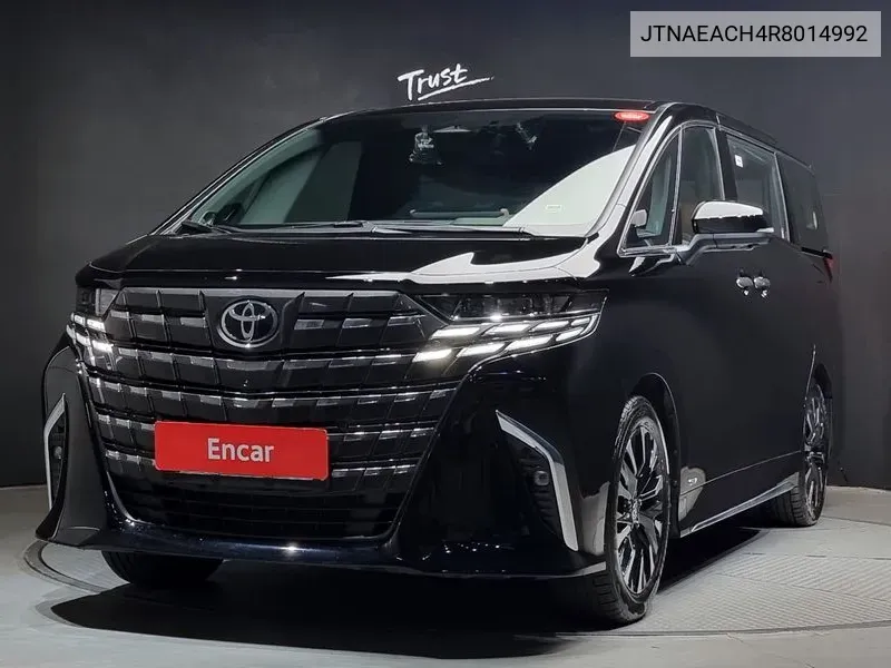 Toyota Alphard 2024 года выпуска