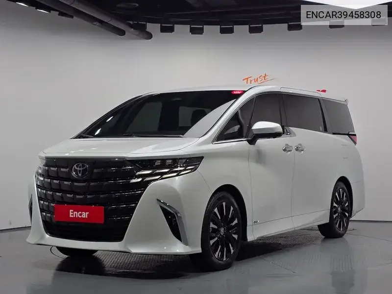 Toyota Alphard 2024 года выпуска