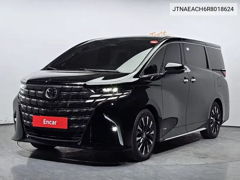 Toyota Alphard 2024 года выпуска