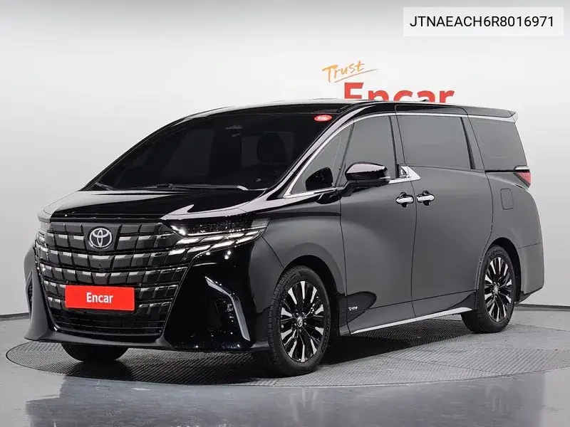 Toyota Alphard 2024 года выпуска