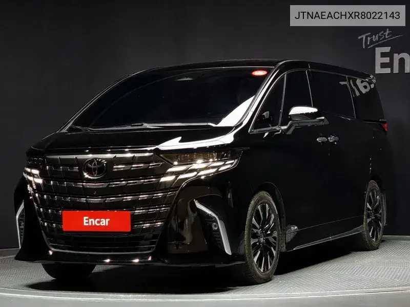 Toyota Alphard 2024 года выпуска