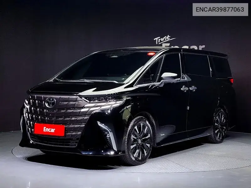 Toyota Alphard 2024 года выпуска