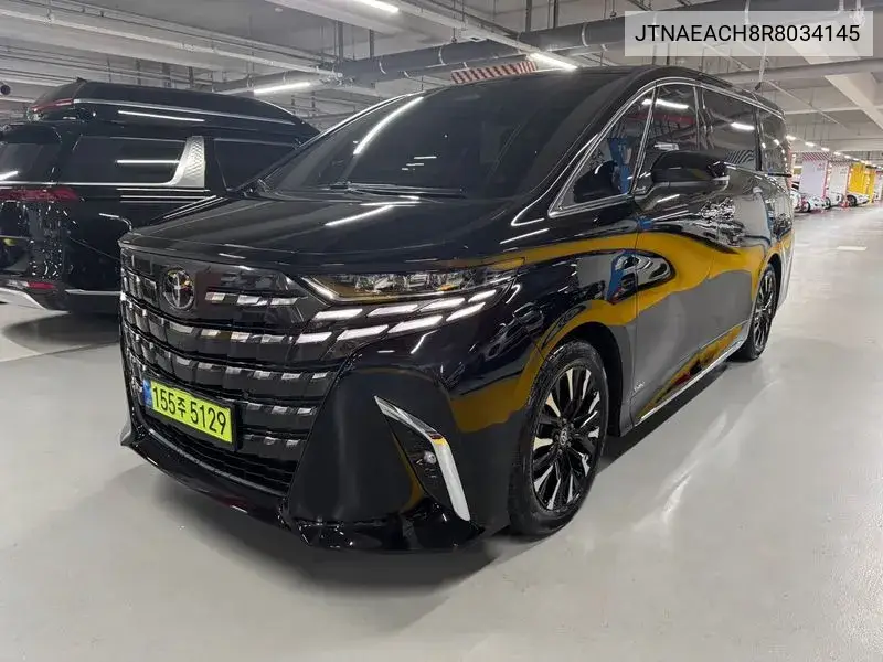 Toyota Alphard 2024 года выпуска