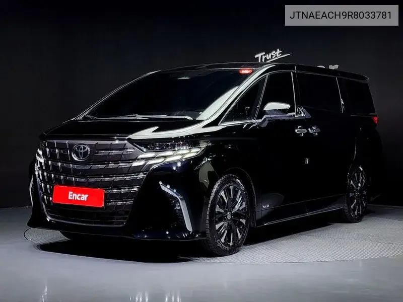 Toyota Alphard 2024 года выпуска