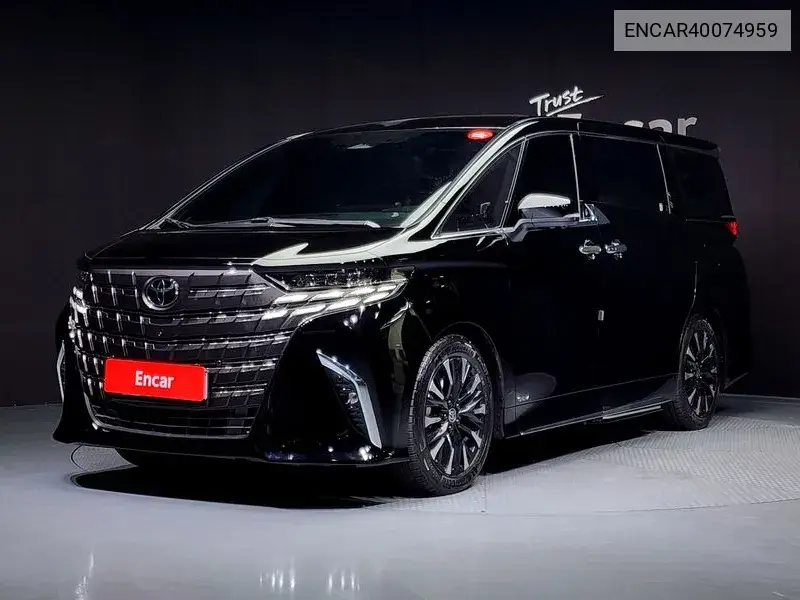 Toyota Alphard 2024 года выпуска
