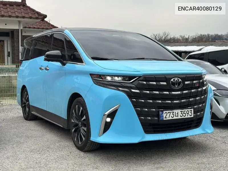 Toyota Alphard 2024 года выпуска