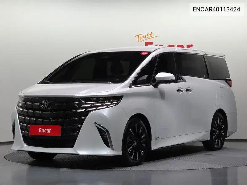Toyota Alphard 2024 года выпуска