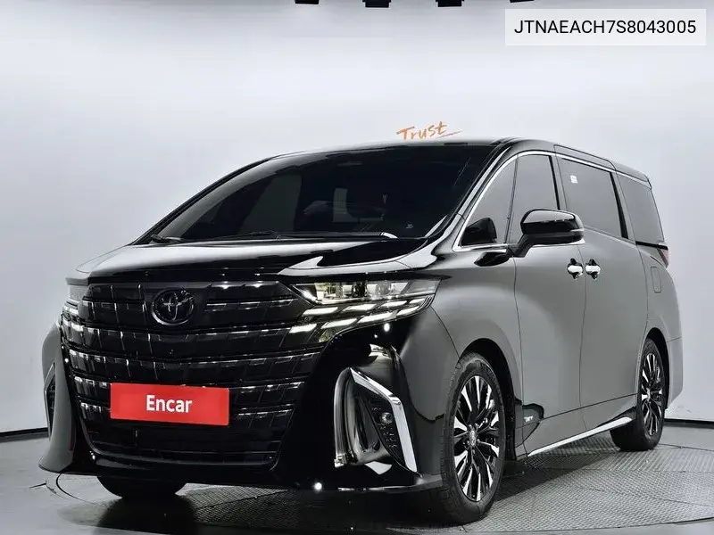 Toyota Alphard 2025 года выпуска