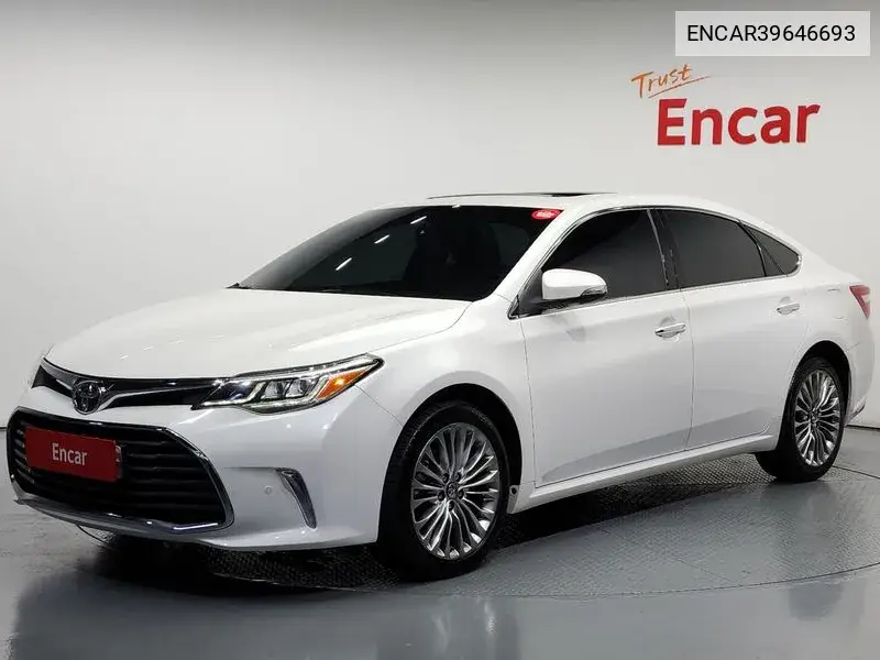 Toyota Avalon 2017 года выпуска
