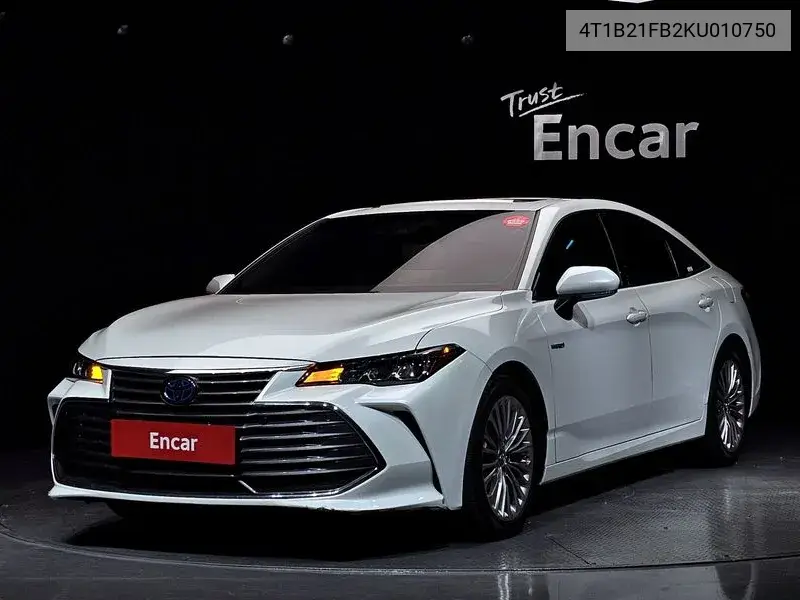 Toyota Avalon 2019 года выпуска