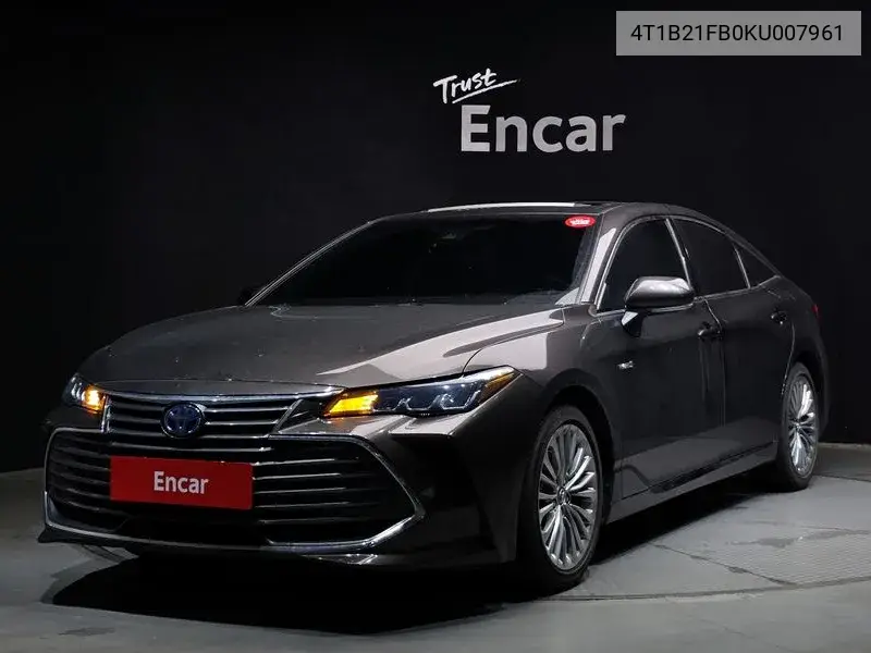 Toyota Avalon 2019 года выпуска