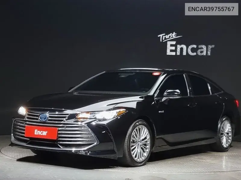 Toyota Avalon 2019 года выпуска