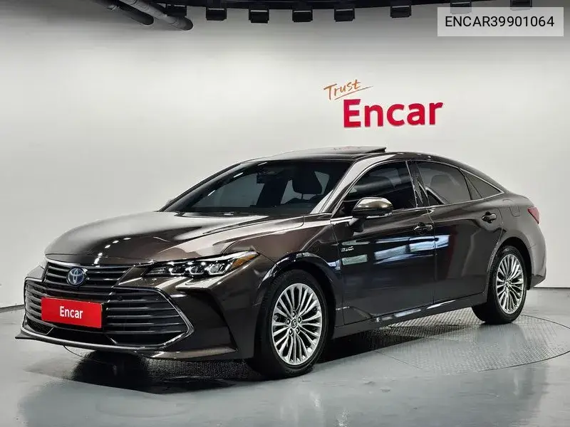 Toyota Avalon 2019 года выпуска