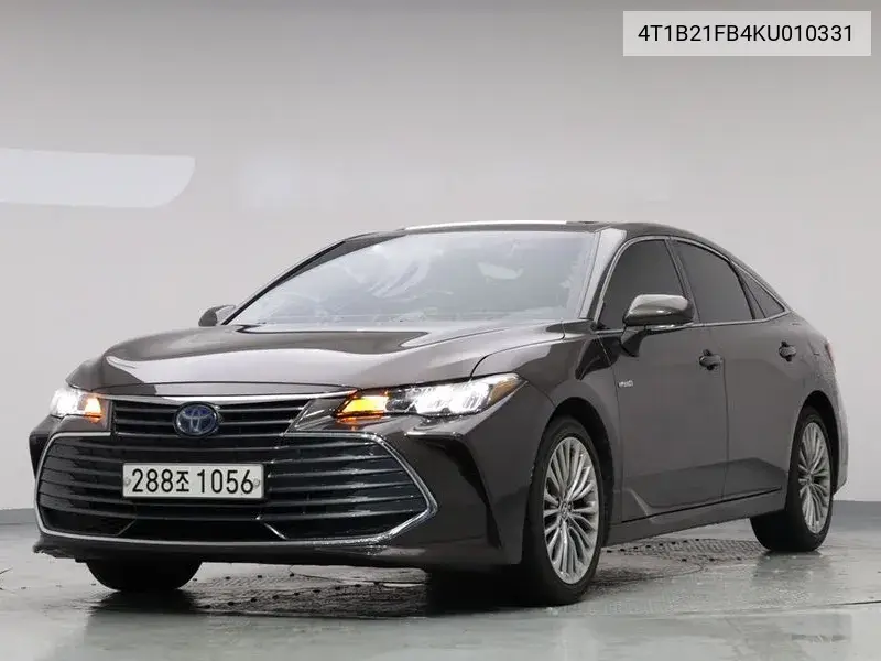 Toyota Avalon 2019 года выпуска