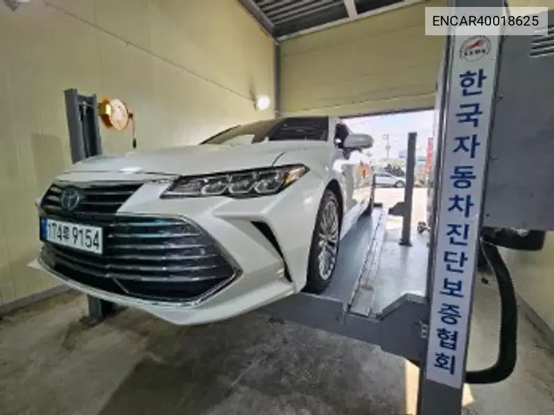 Toyota Avalon 2022 года выпуска