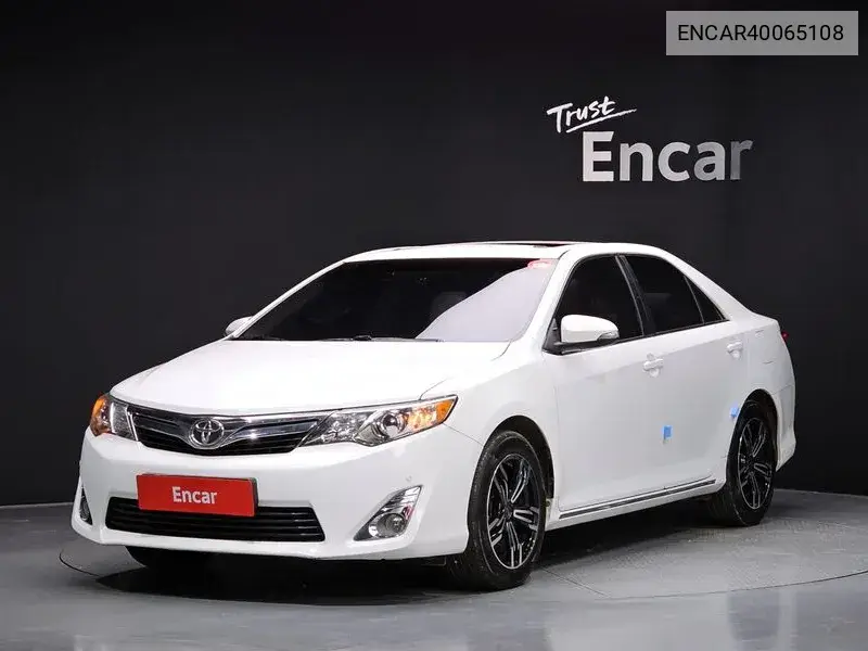 Toyota Camry 2012 года выпуска
