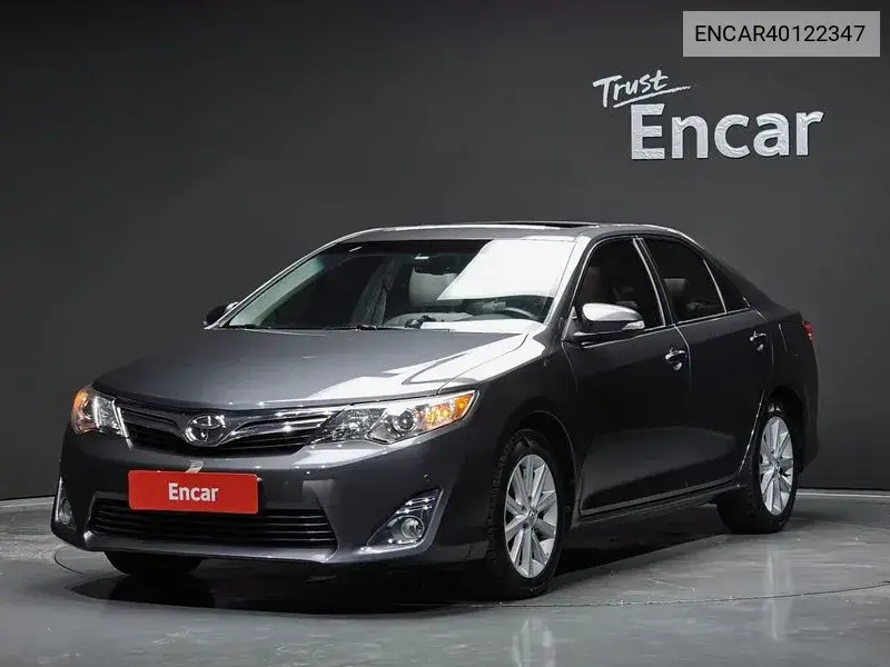 Toyota Camry 2012 года выпуска