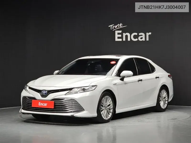 Toyota Camry 2018 года выпуска