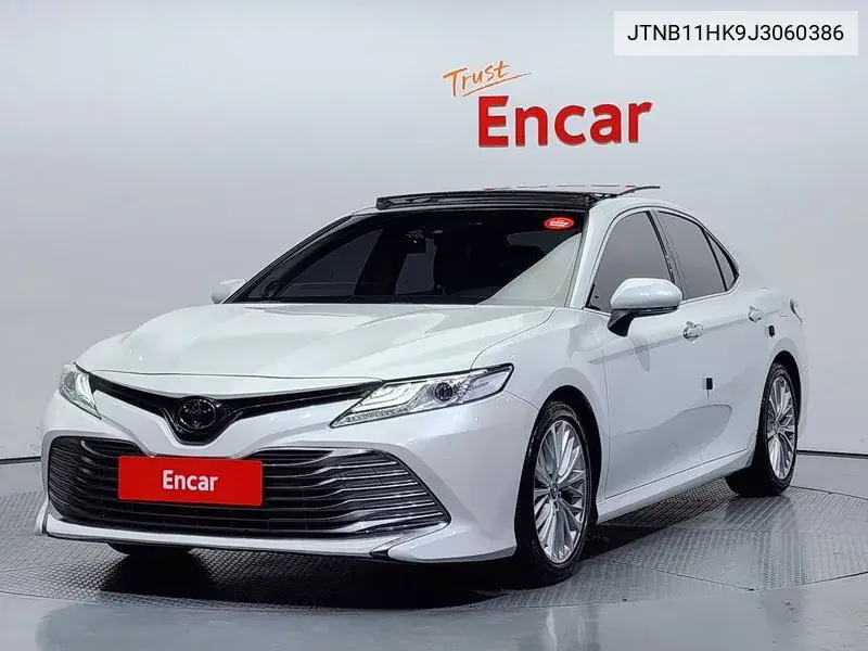 Toyota Camry 2018 года выпуска