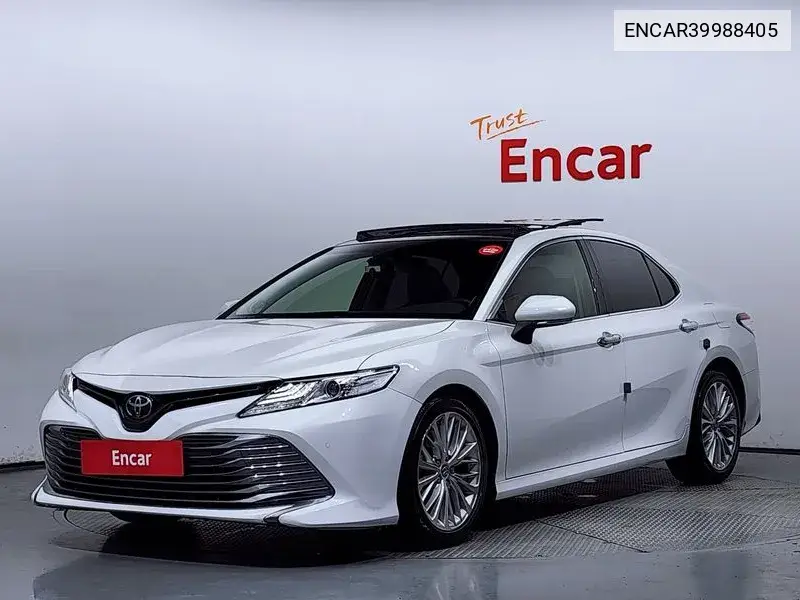 Toyota Camry 2019 года выпуска