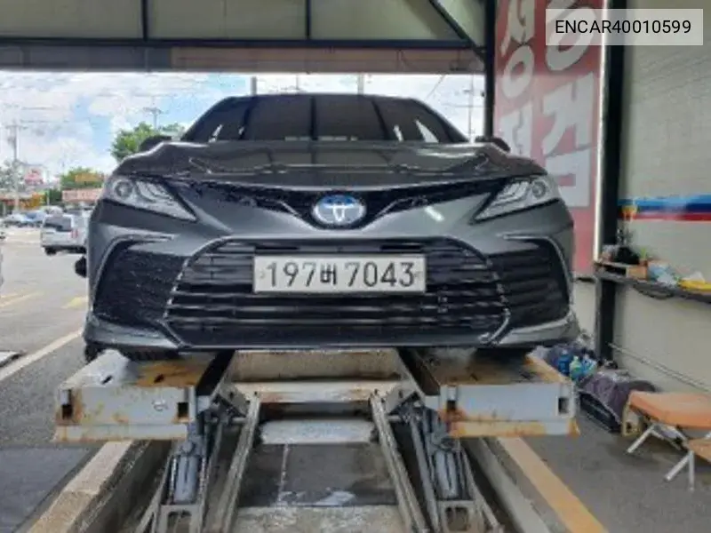 Toyota Camry 2023 года выпуска