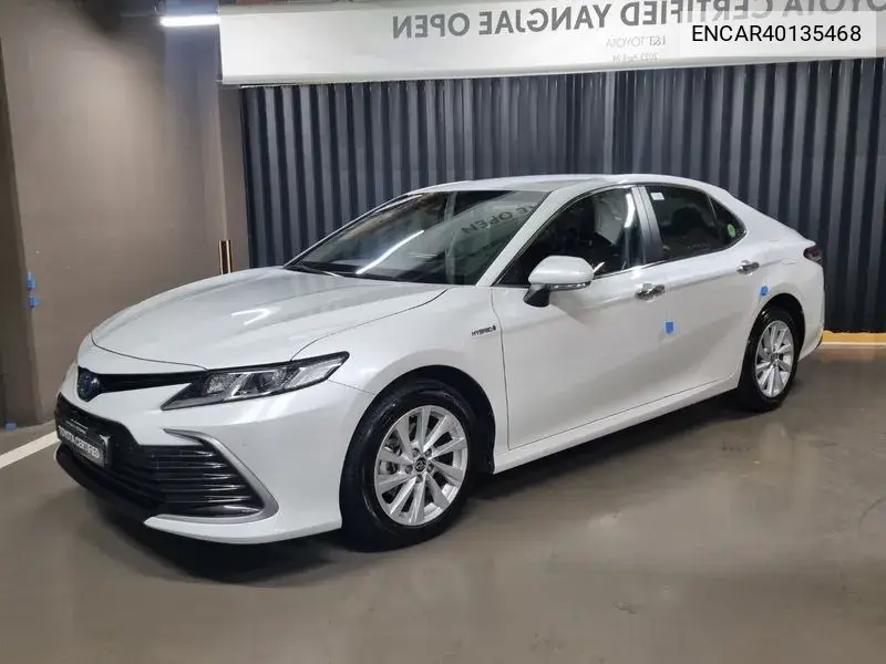 Toyota Camry 2023 года выпуска