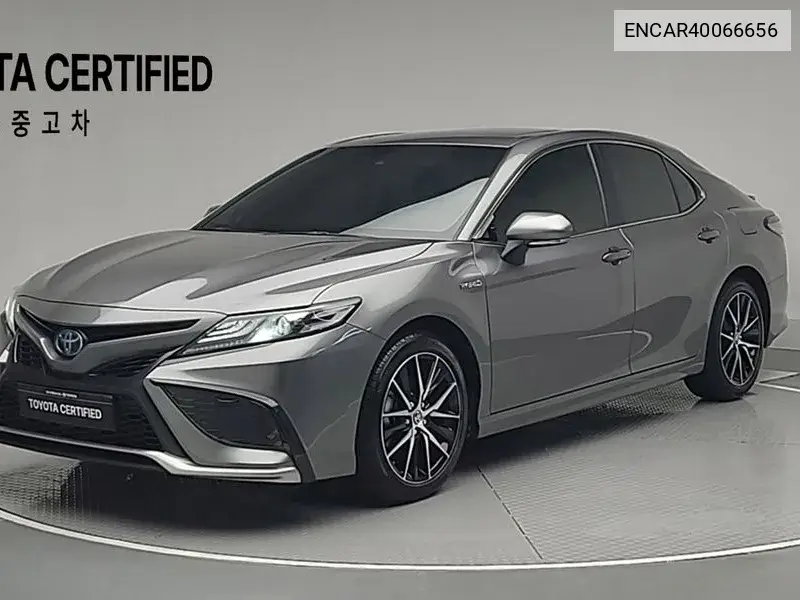 Toyota Camry 2024 года выпуска