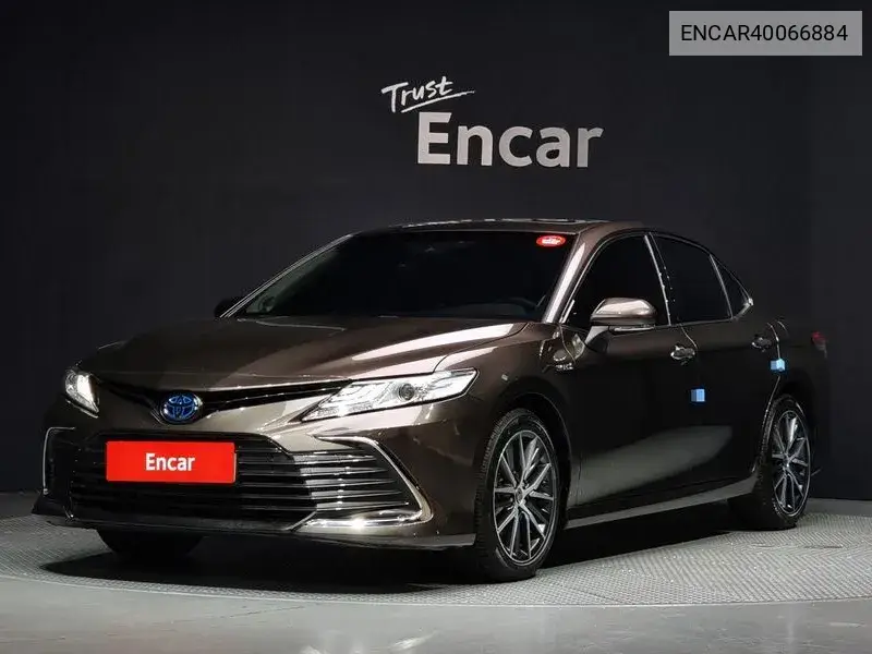 Toyota Camry 2024 года выпуска