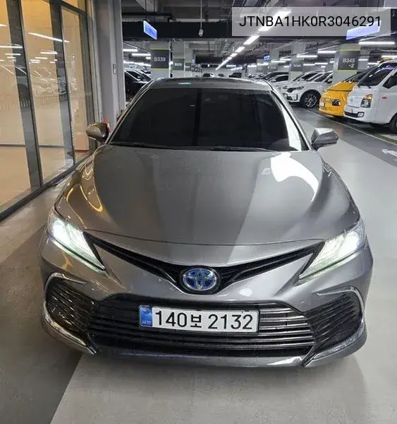 Toyota Camry 2024 года выпуска